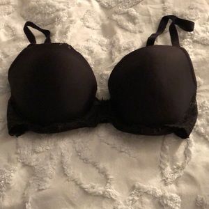 Victoria’s Secret dream angels black Lacey bra